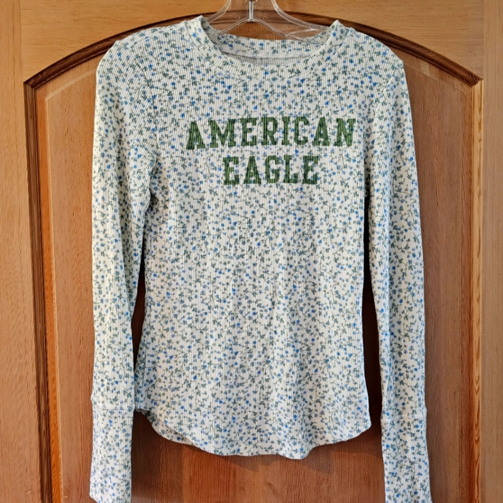 American Eagle long sleeve shirt
